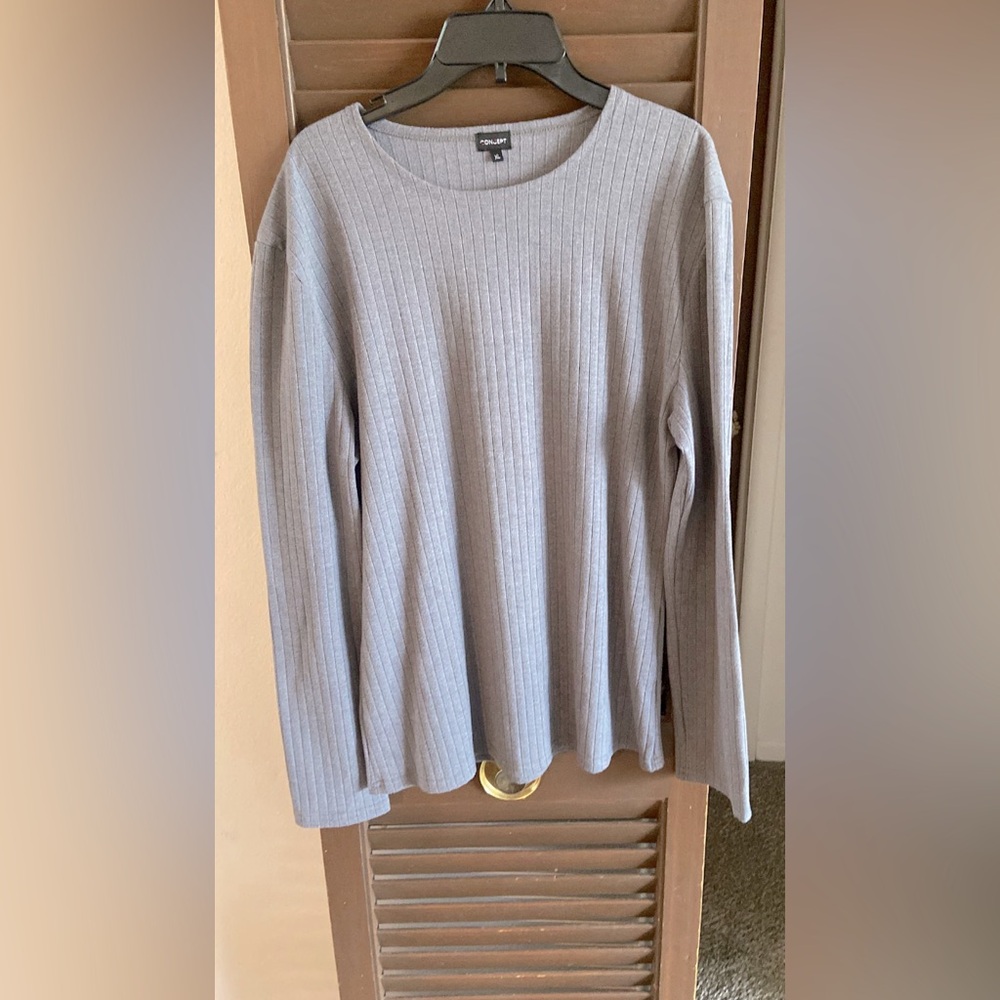 ‼️SALE‼️Concept| Grey Ribbed Basic Crew Neck Women’s Top| Sz XL